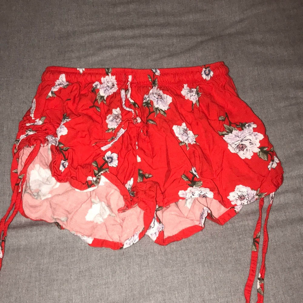 Floral flowy shorts
